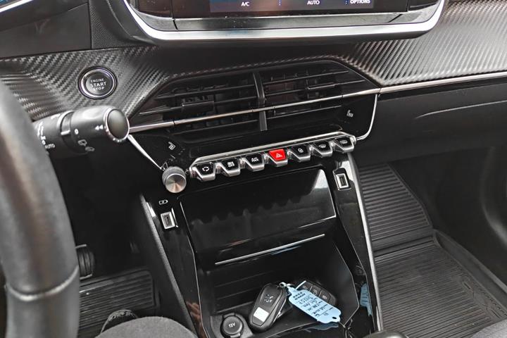 undefined Peugeot 208 fra 2021