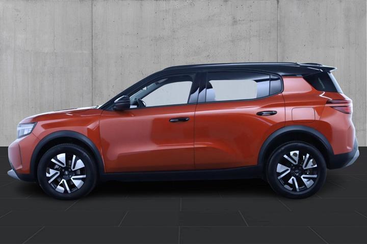 Orange Opel Frontera fra 2025