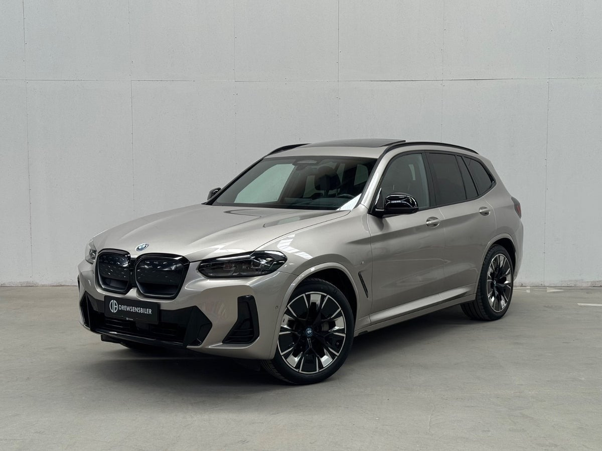 BMW iX3 Charged Plus M-Sport