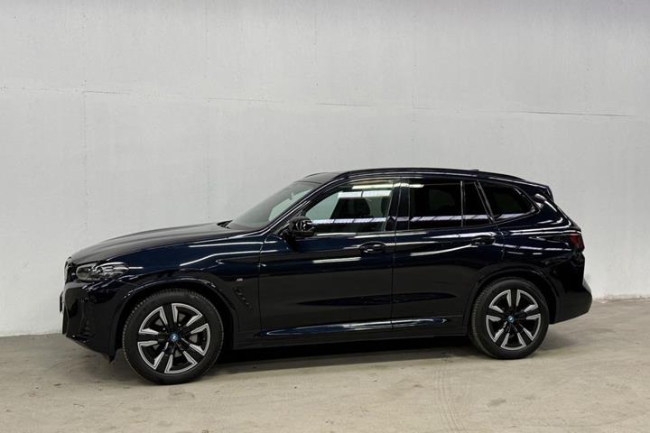 Sort BMW iX3 fra 2022