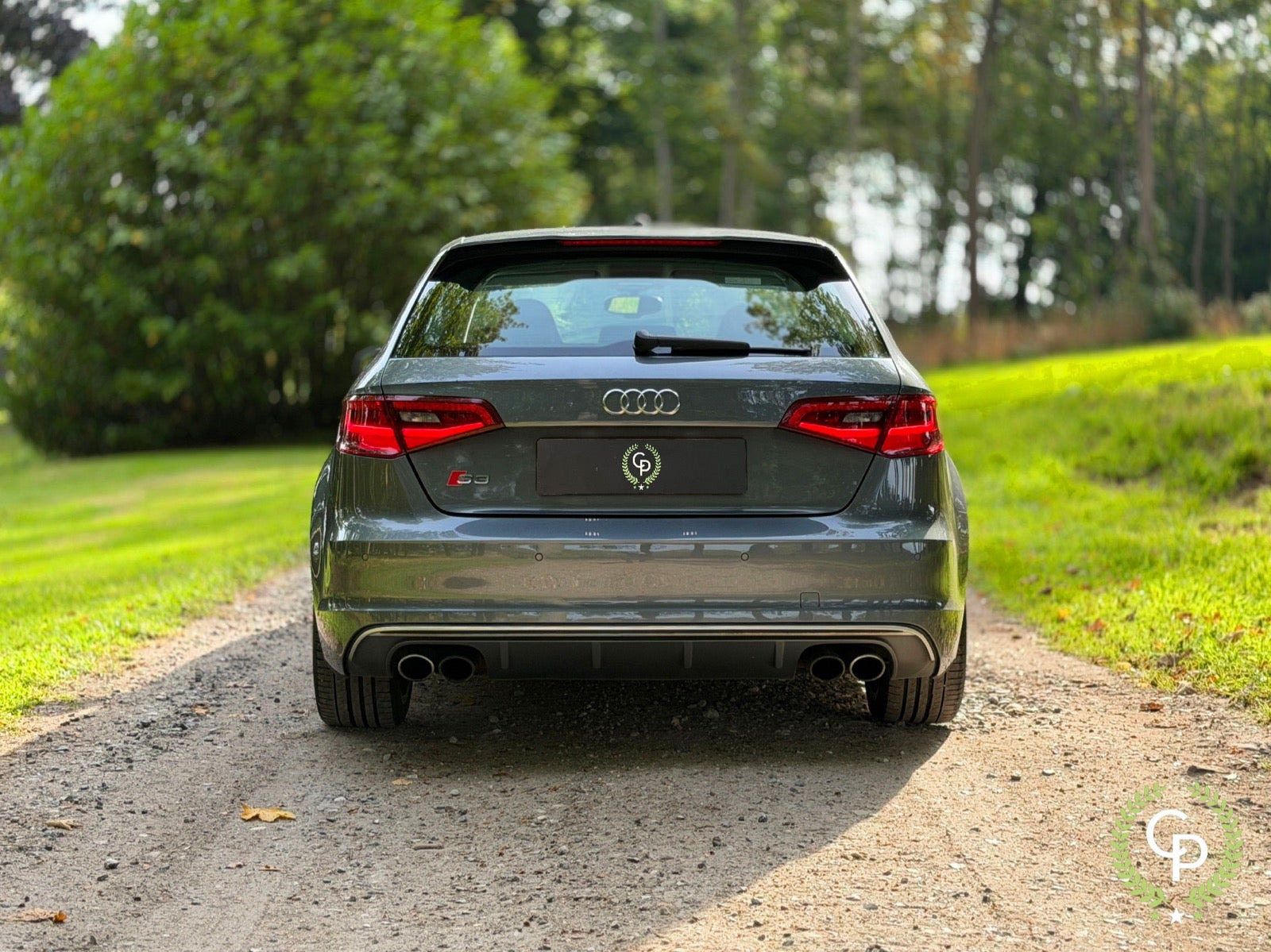 Grå Audi S3 fra 2013