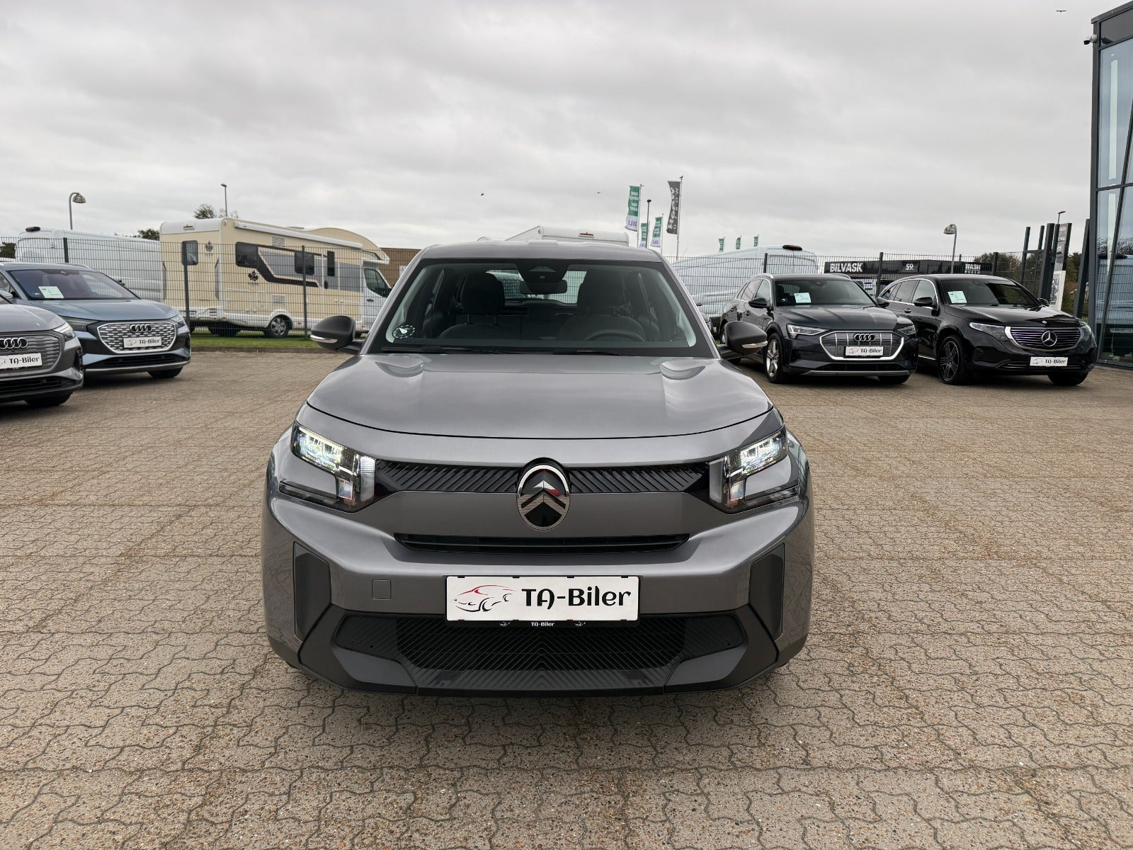 Grå Citroën e-C3 Aircross fra 2025