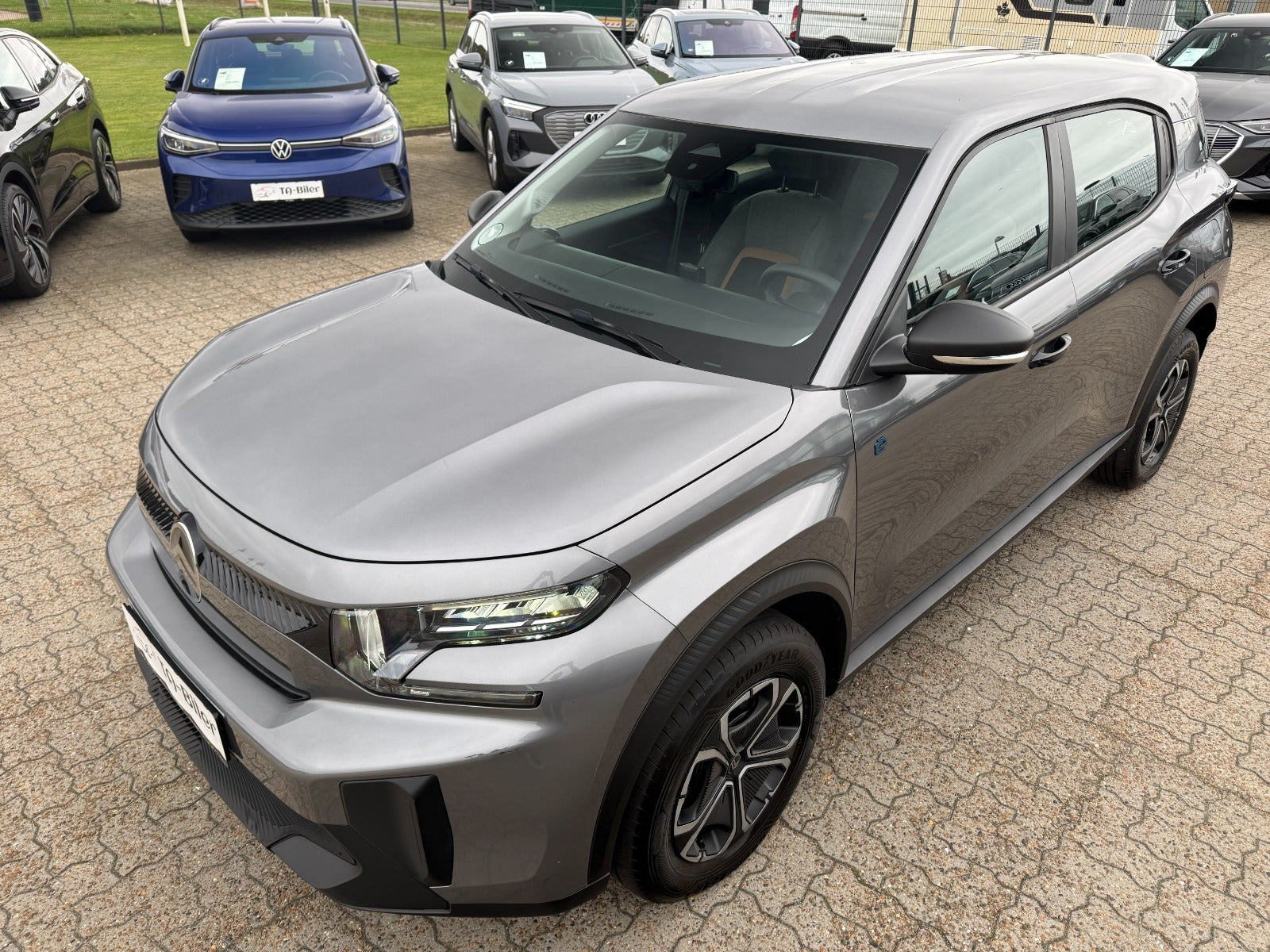 Grå Citroën e-C3 Aircross fra 2025