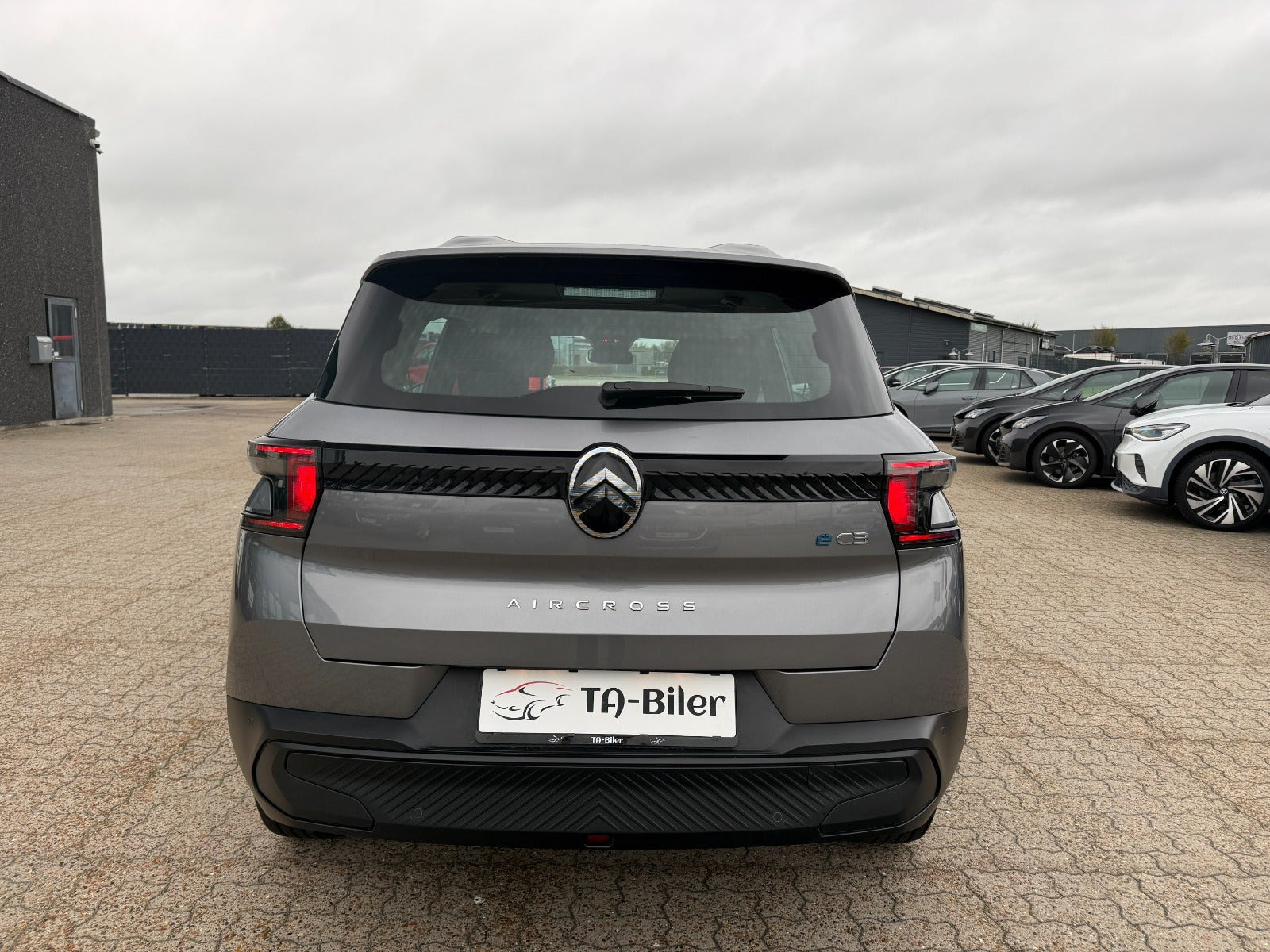 Grå Citroën e-C3 Aircross fra 2025
