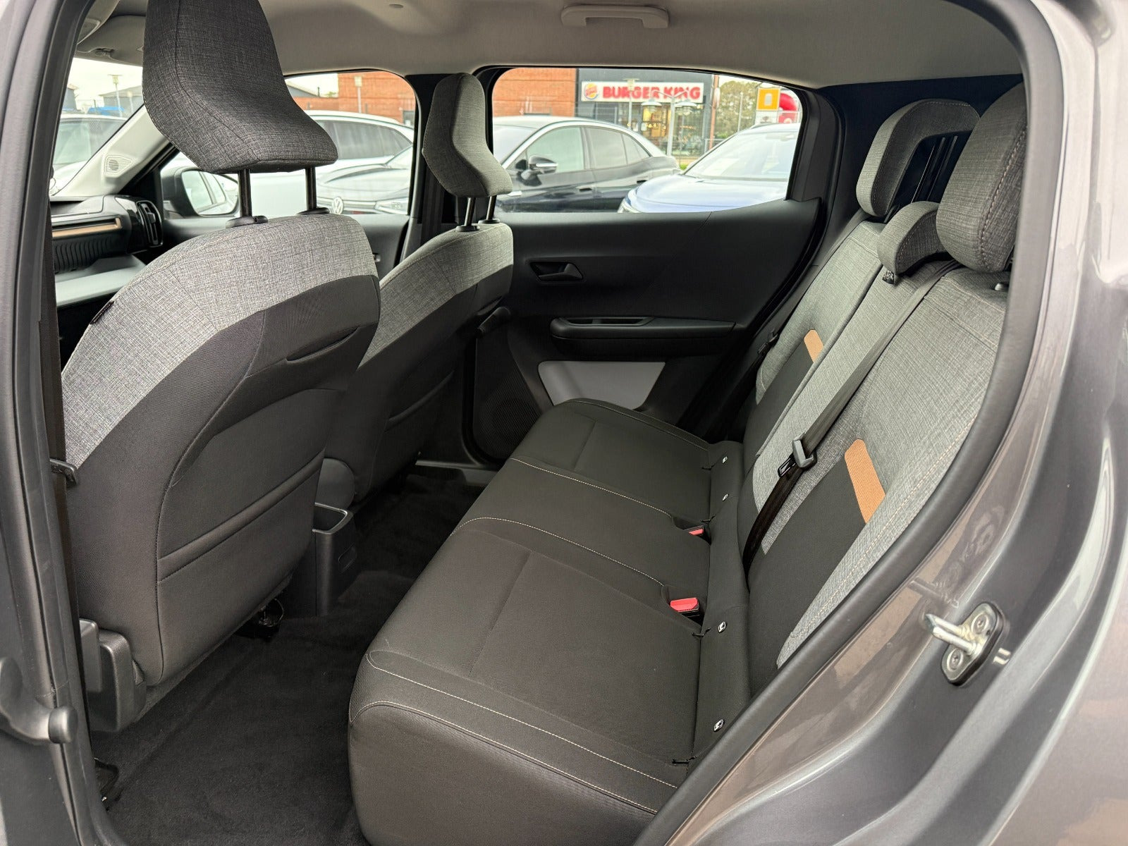 Grå Citroën e-C3 Aircross fra 2025