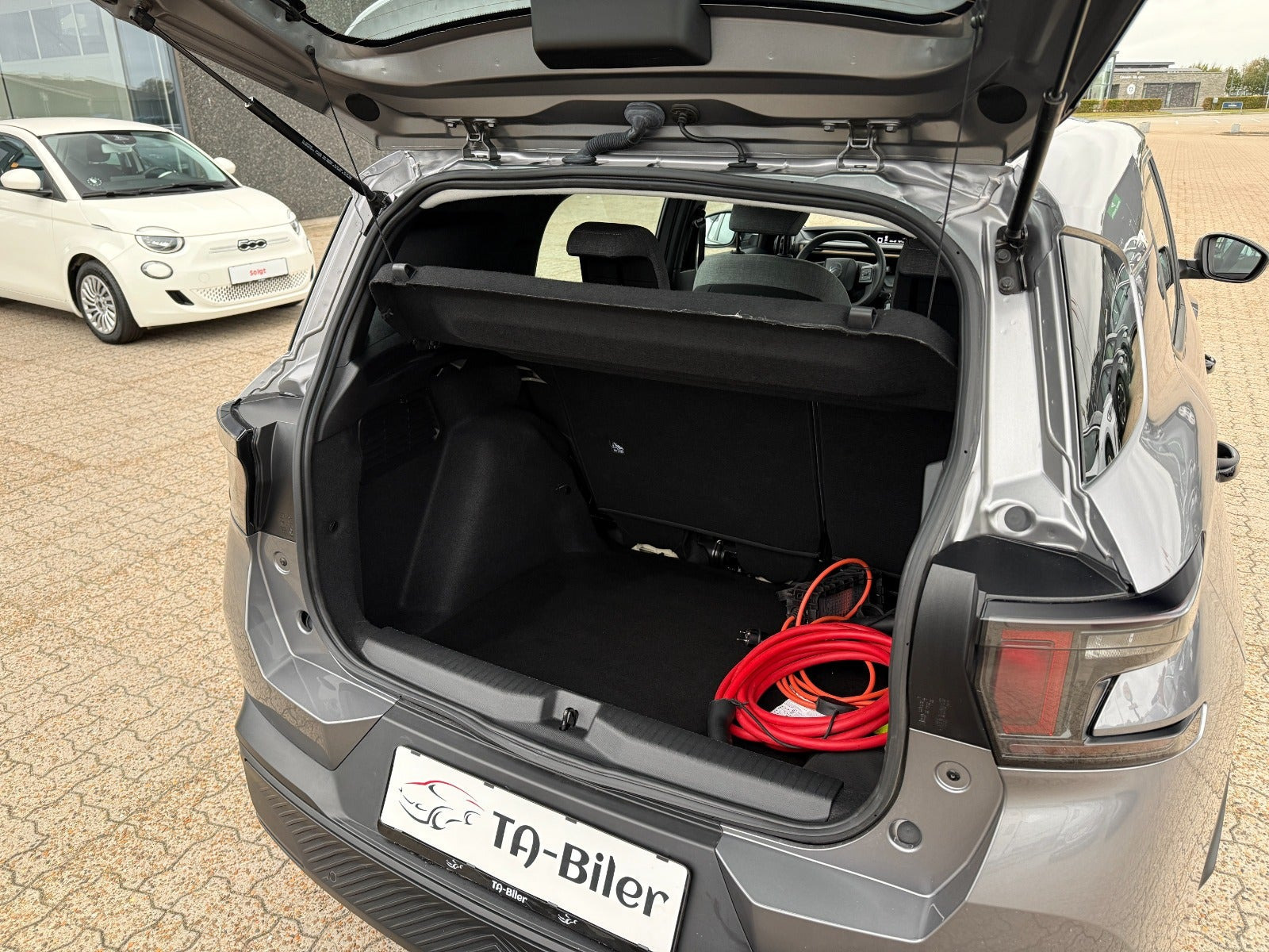 Grå Citroën e-C3 Aircross fra 2025