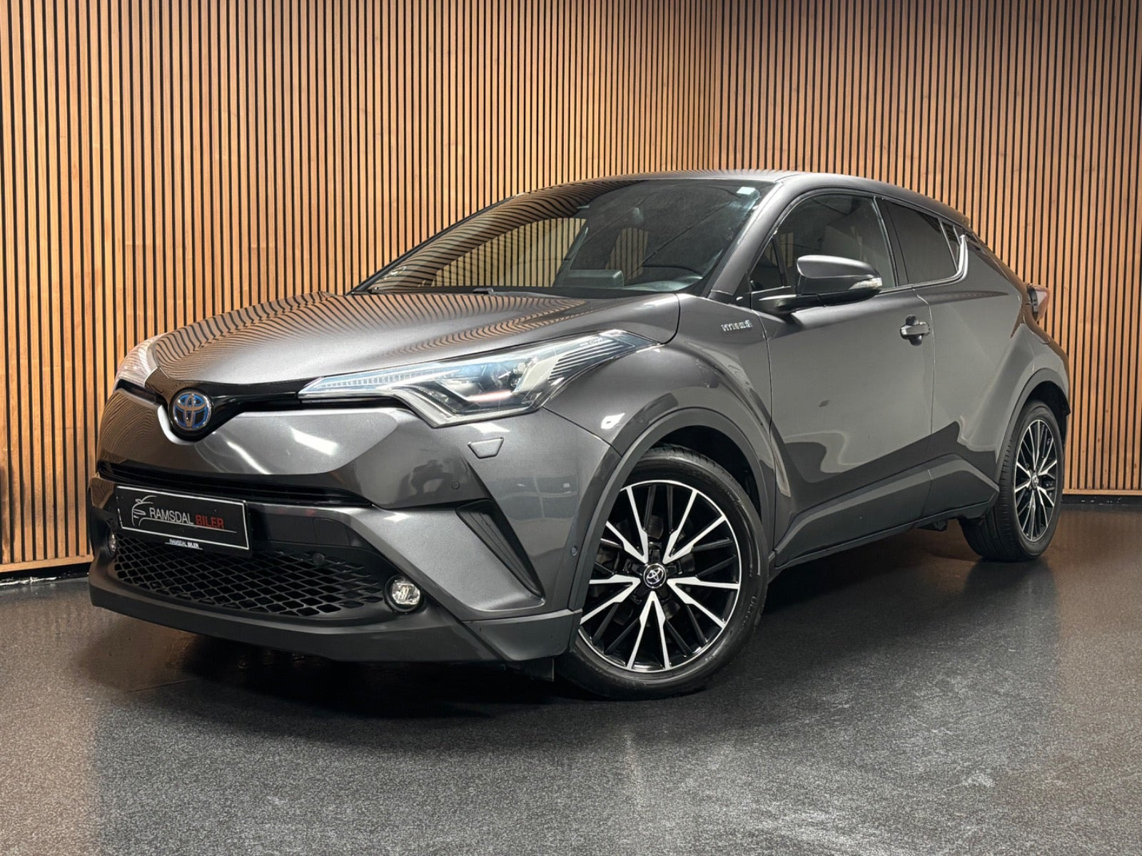 Toyota C-HR 1,8 Hybrid C-ULT CVT