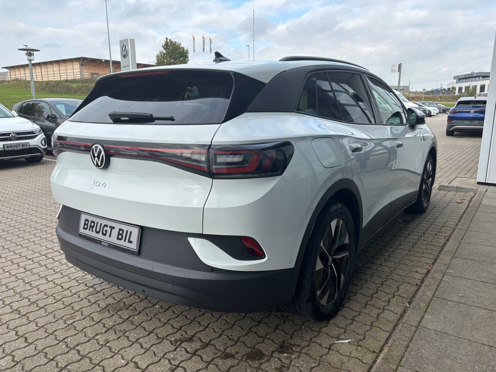Hvid VW ID.4 fra 2023