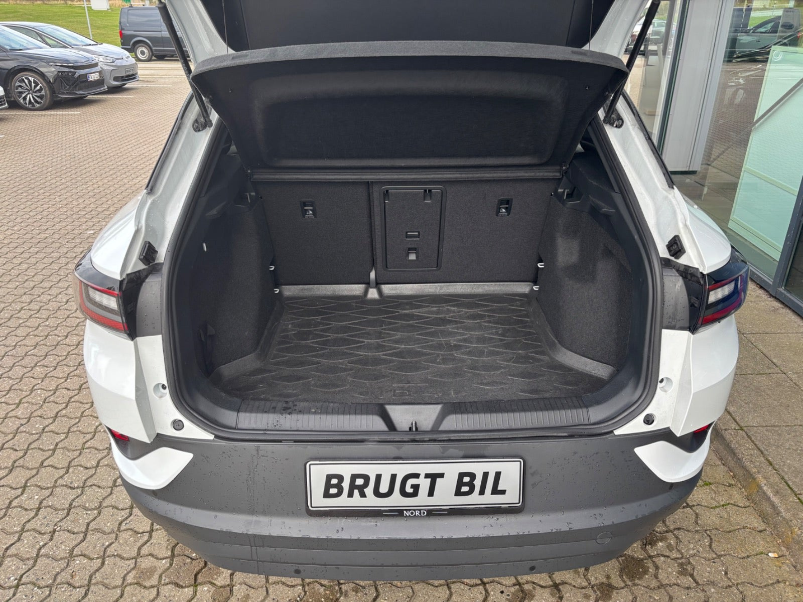 Hvid VW ID.4 fra 2023