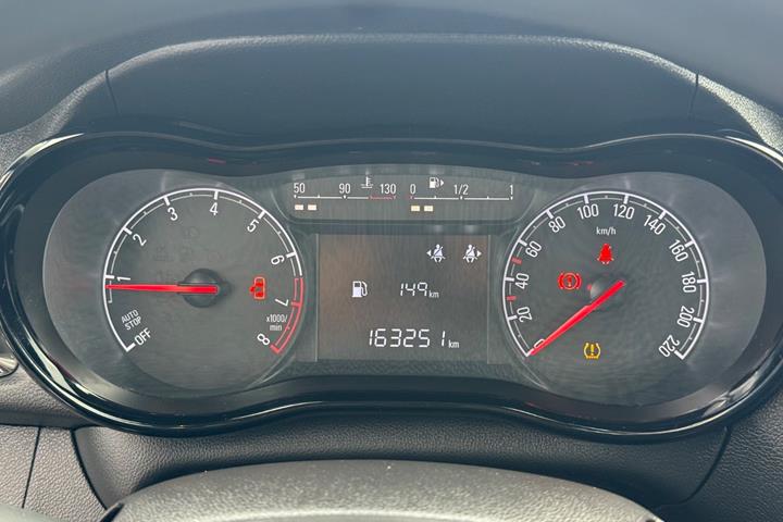 Hvid Opel Karl fra 2017