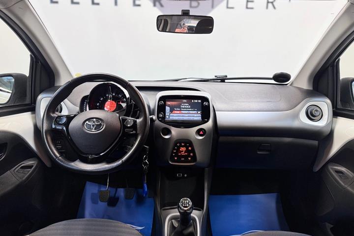 Hvid Toyota Aygo fra 2019