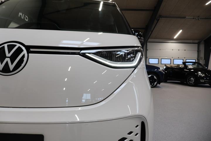 Hvid VW ID.Buzz fra 2023