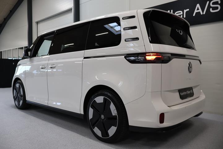 Hvid VW ID.Buzz fra 2023