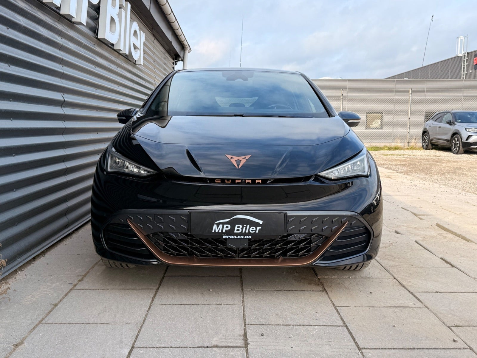 Sort Cupra Born fra 2025