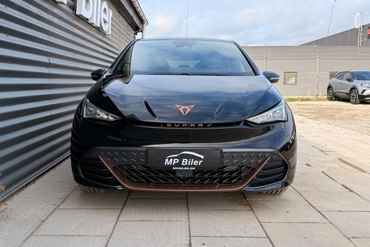Sort Cupra Born fra 2025