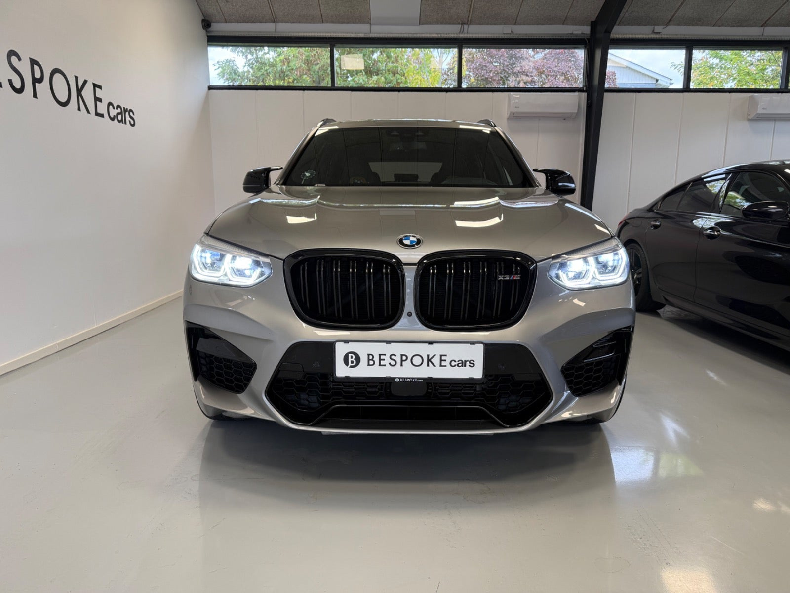 Grå BMW X3 fra 2019