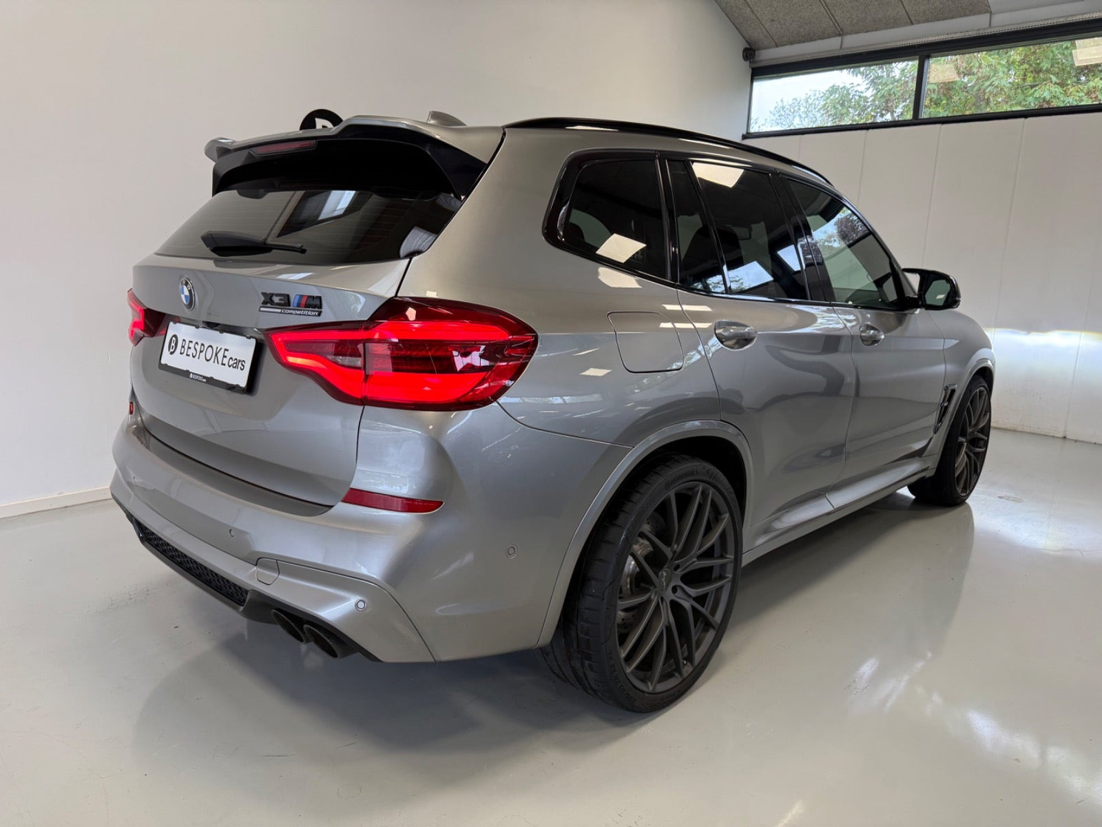 Grå BMW X3 fra 2019