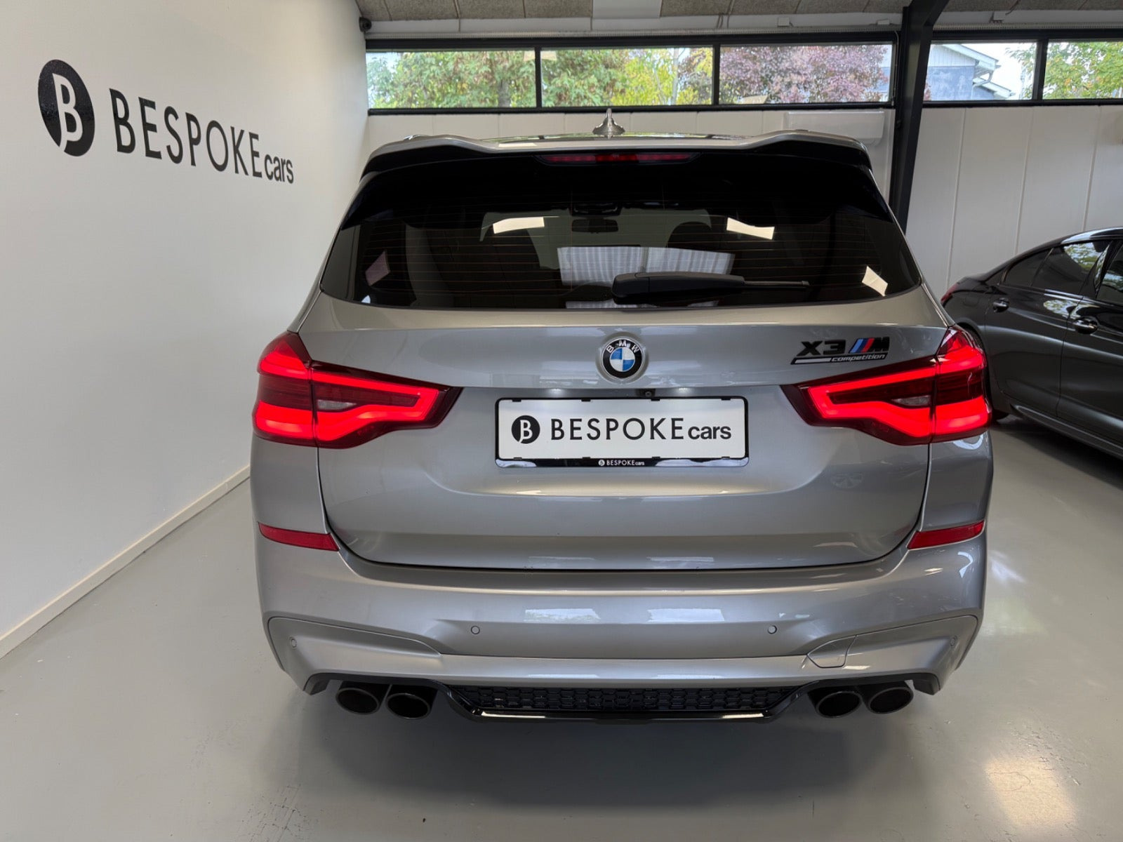 Grå BMW X3 fra 2019