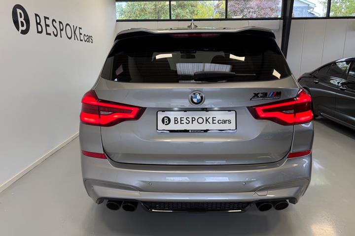 Grå BMW X3 fra 2019
