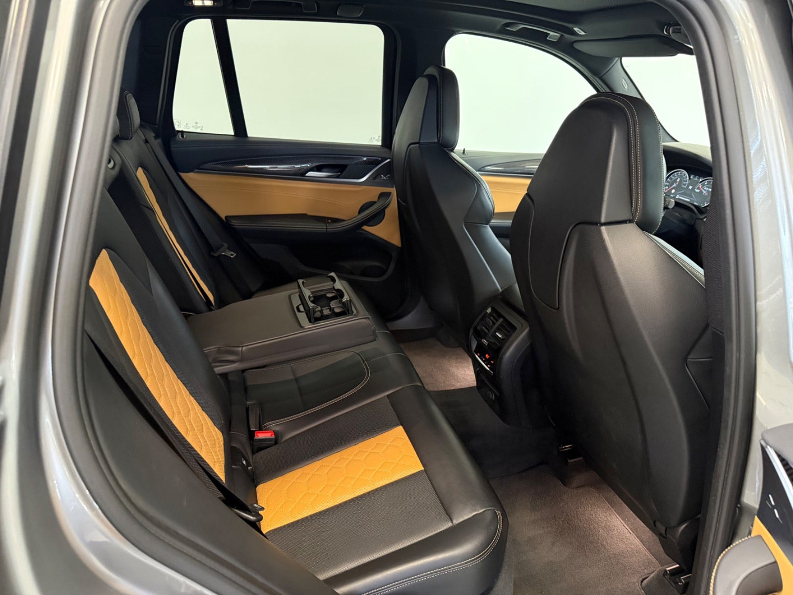 Grå BMW X3 fra 2019