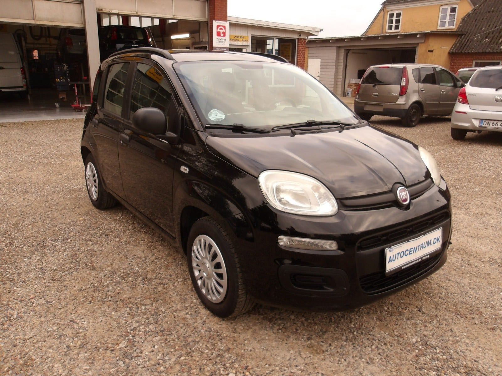 Sort Fiat Panda fra 2012