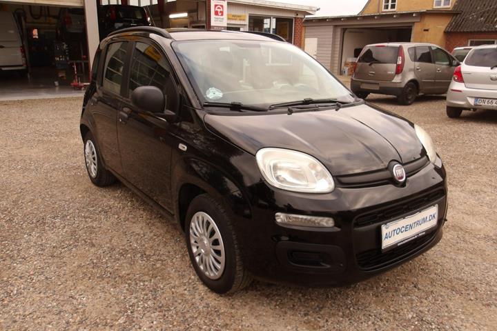 Sort Fiat Panda fra 2012