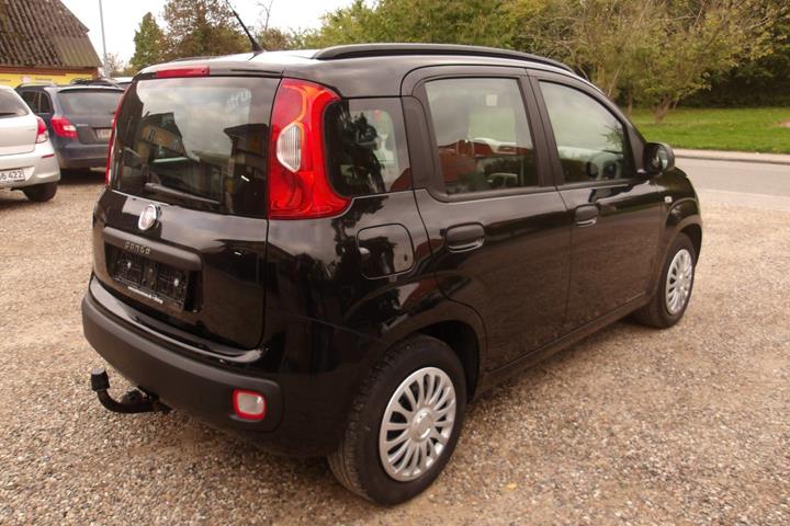 Sort Fiat Panda fra 2012