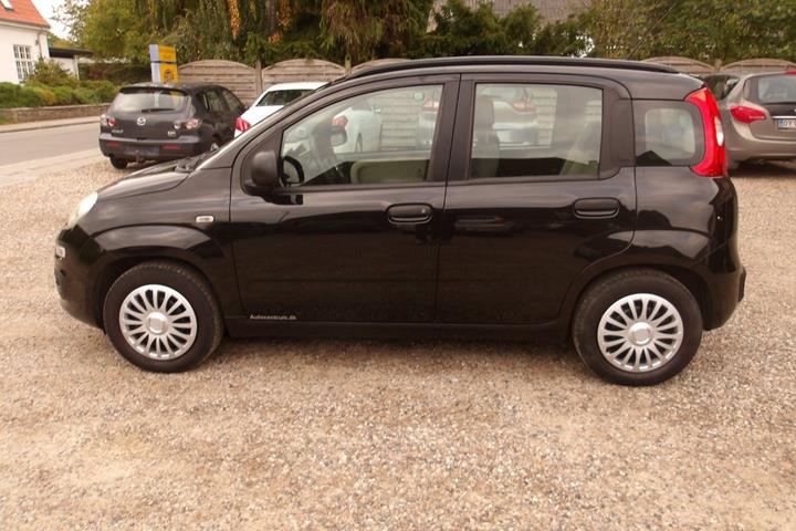 Sort Fiat Panda fra 2012