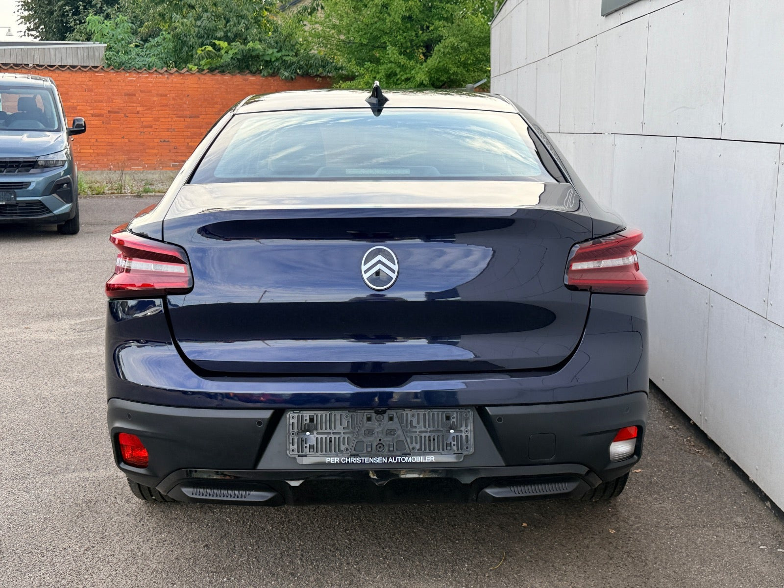 Blå Citroën ë-C4 X fra 2025