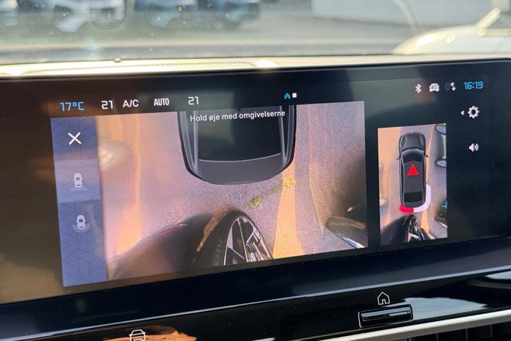 Blå Citroën ë-C4 X fra 2025