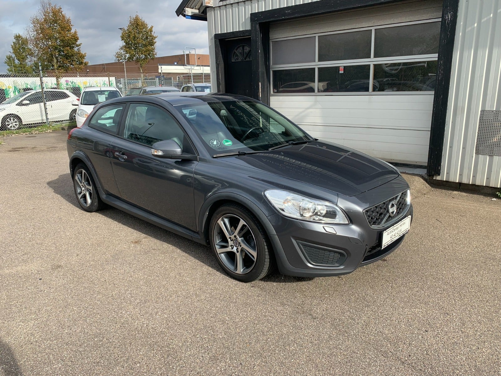 Grå Volvo C30 fra 2013