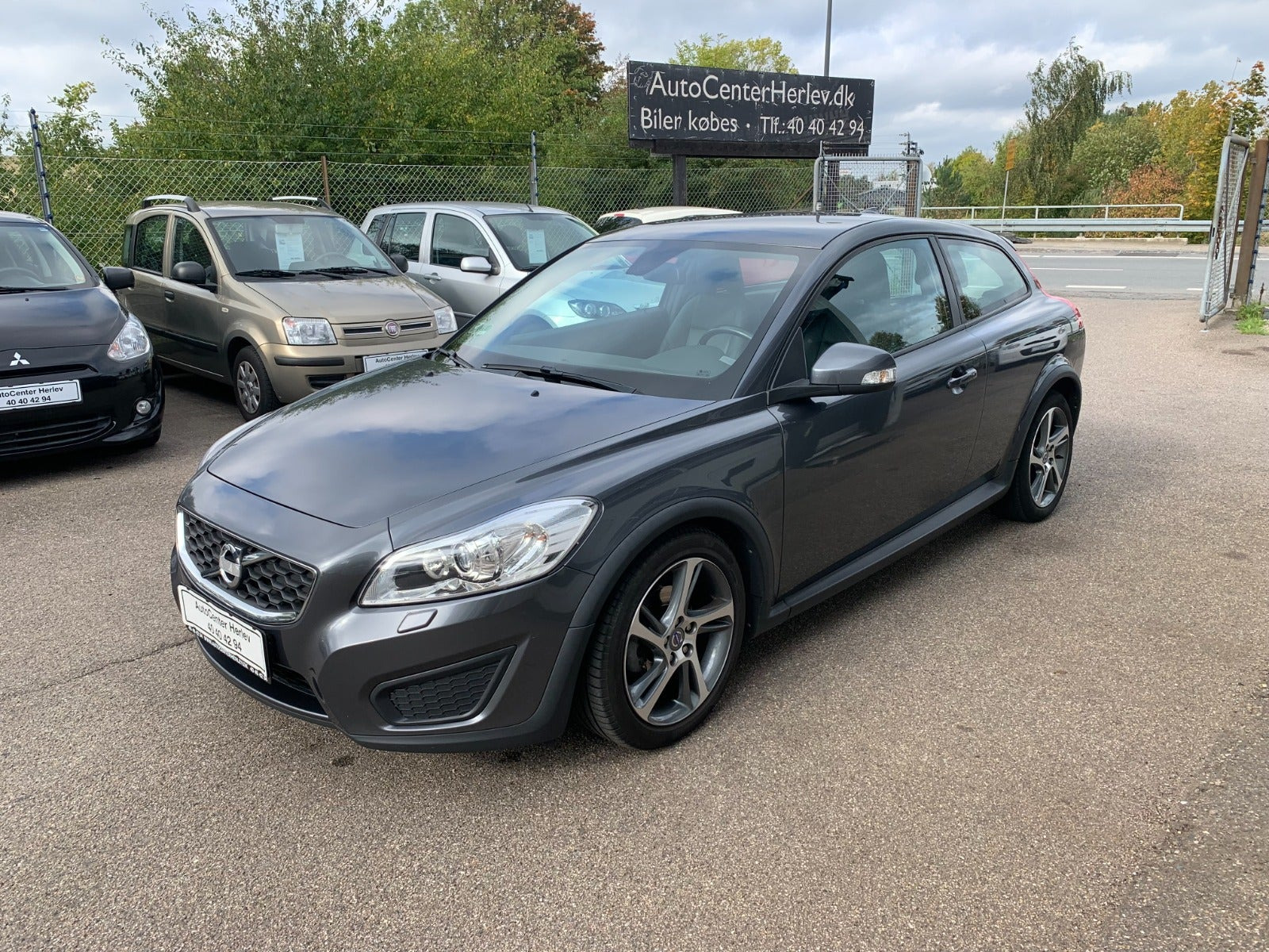 Grå Volvo C30 fra 2013