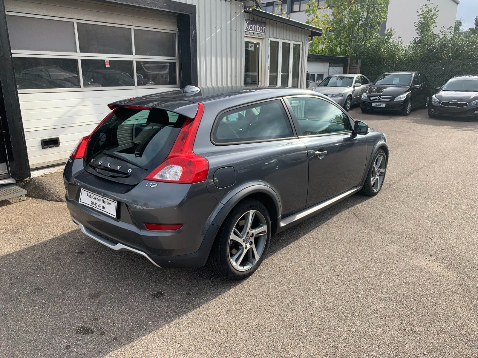 Grå Volvo C30 fra 2013