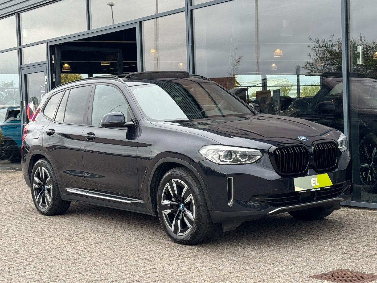 BMW iX3 Charged