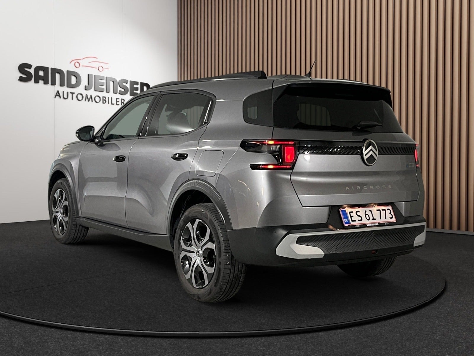 Grå Citroën e-C3 Aircross fra 2026
