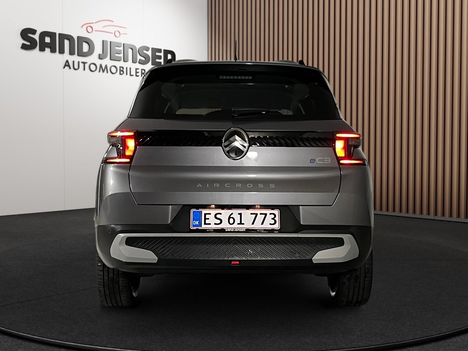 Grå Citroën e-C3 Aircross fra 2026