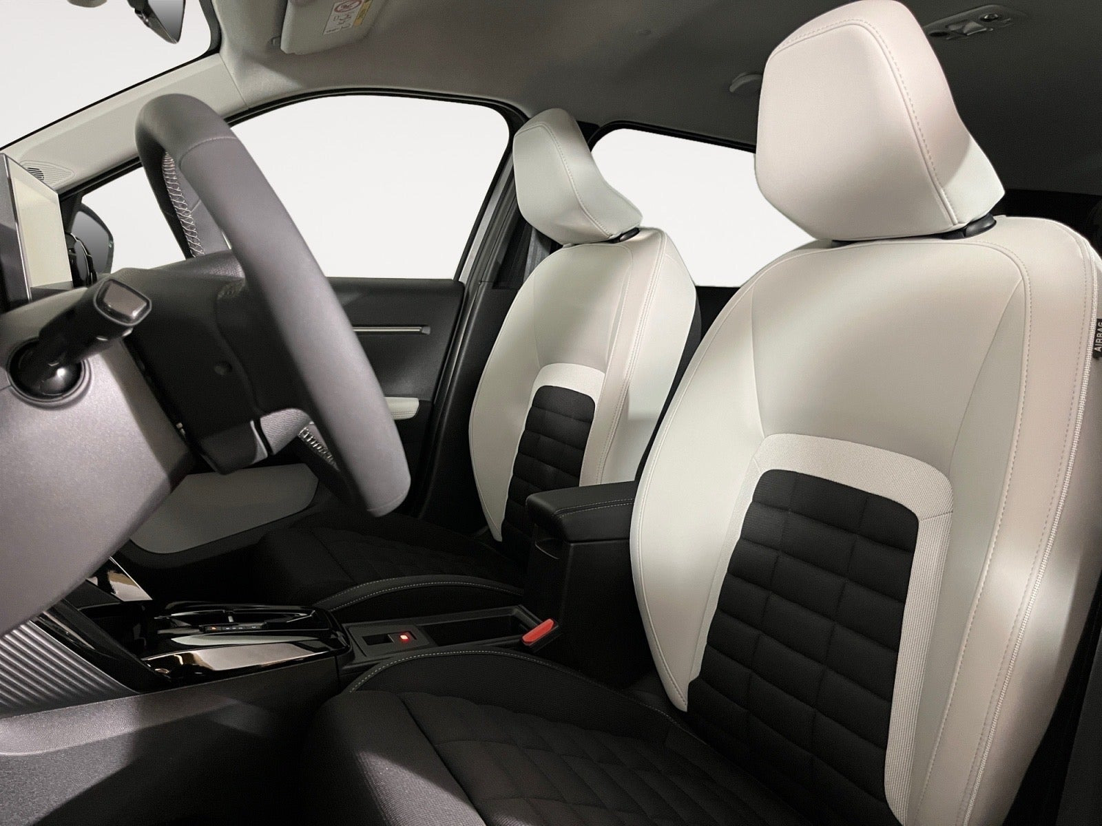 Grå Citroën e-C3 Aircross fra 2026