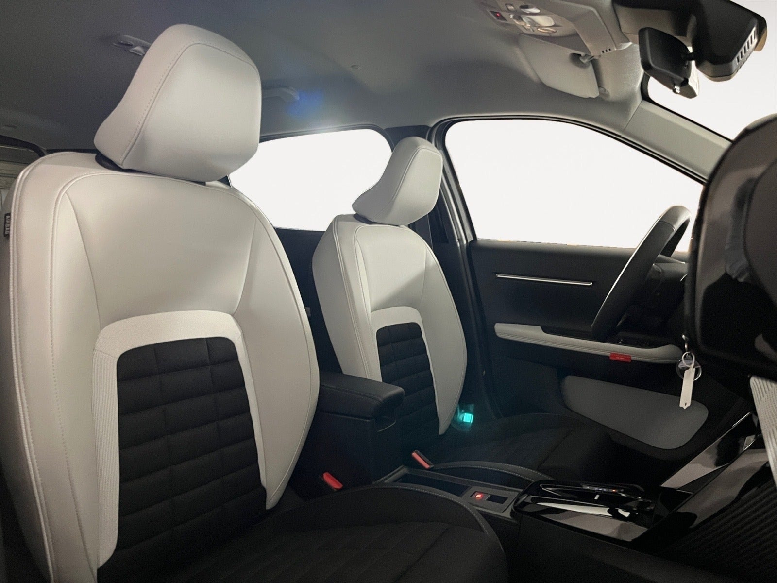 Grå Citroën e-C3 Aircross fra 2026