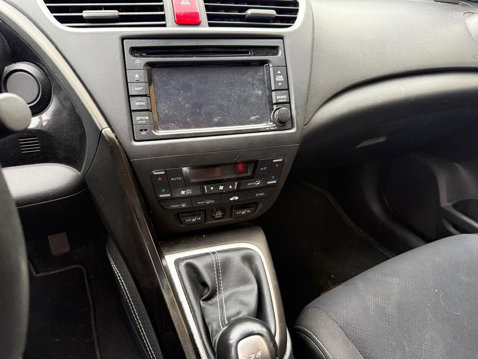 Orange Honda Civic fra 2014