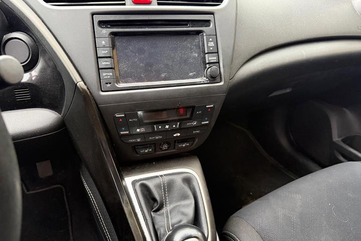 Orange Honda Civic fra 2014