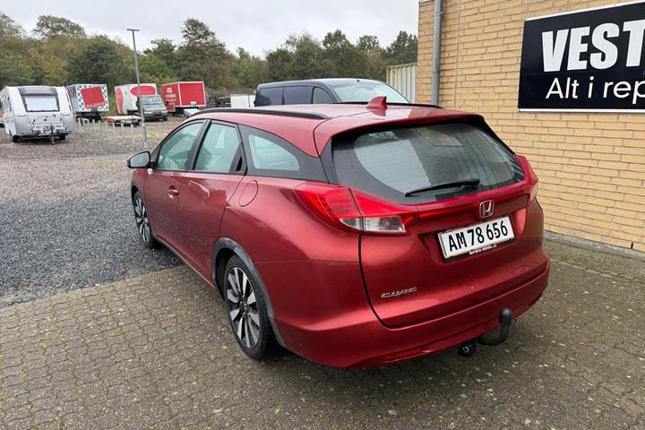 Orange Honda Civic fra 2014