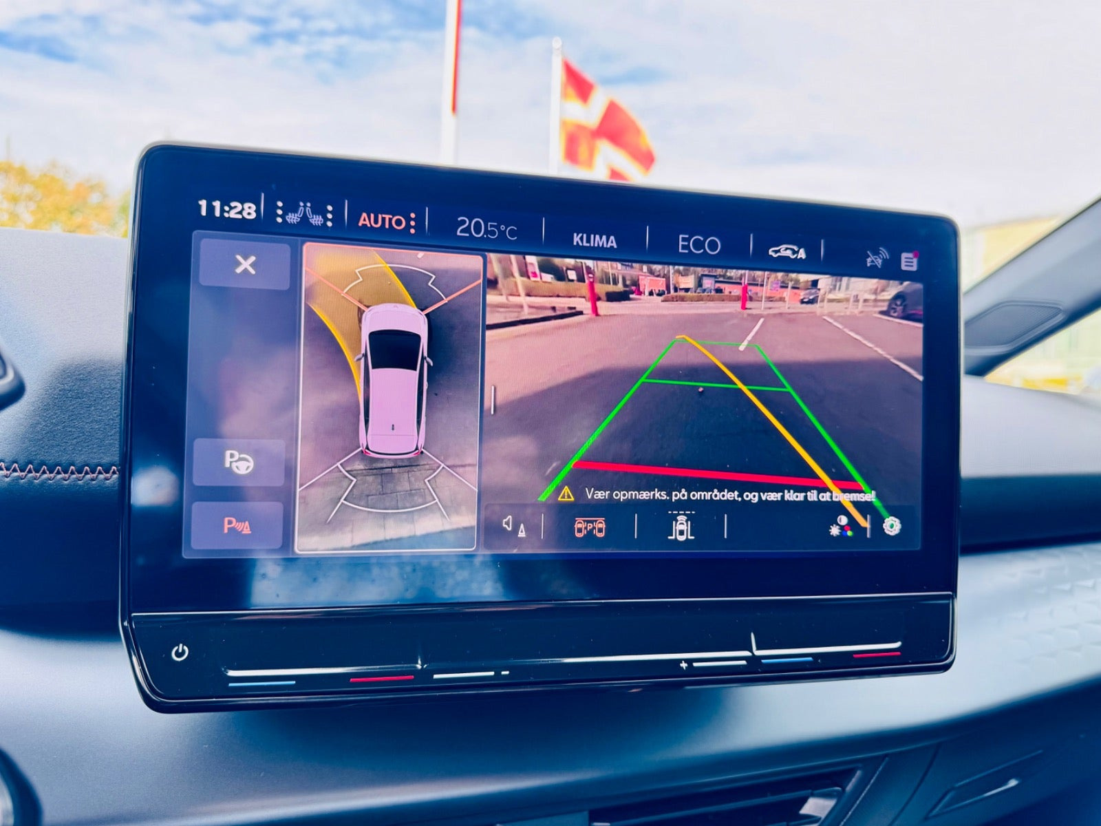 Grå Cupra Born fra 2022