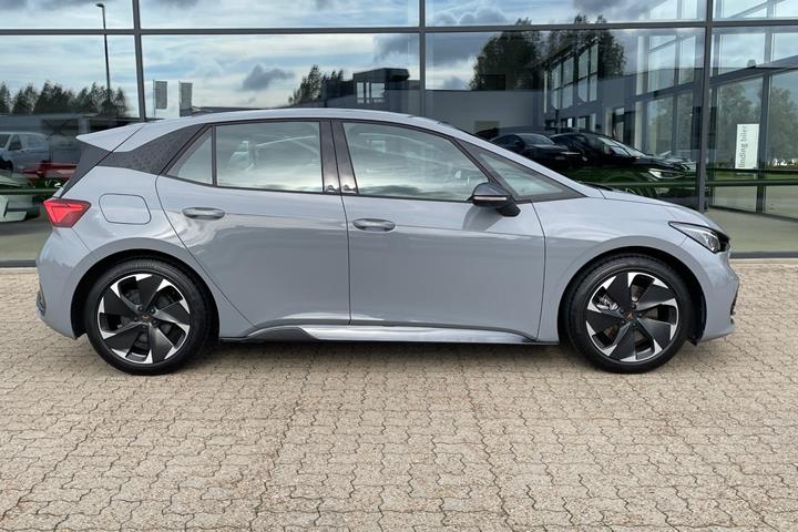 Grå Cupra Born fra 2025