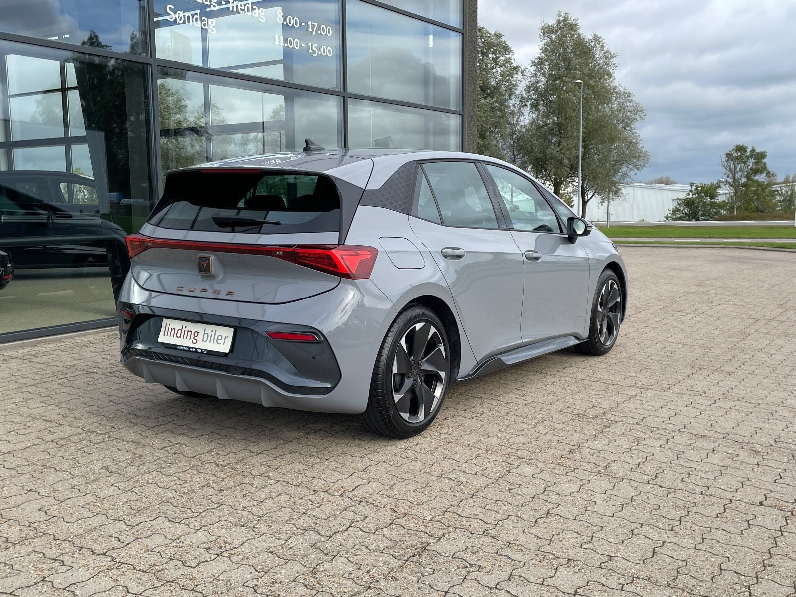 Grå Cupra Born fra 2025