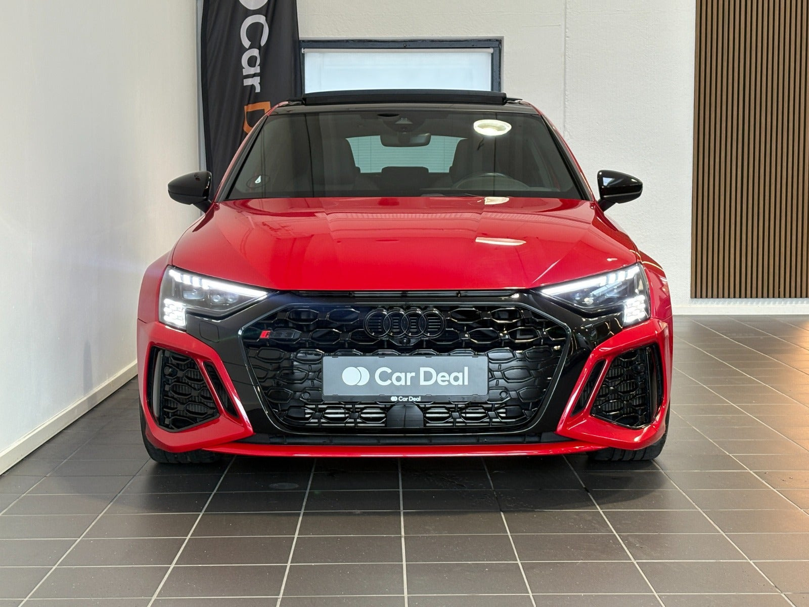 Rød Audi RS3 fra 2022