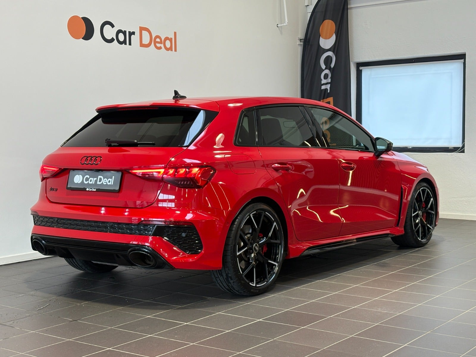 Rød Audi RS3 fra 2022