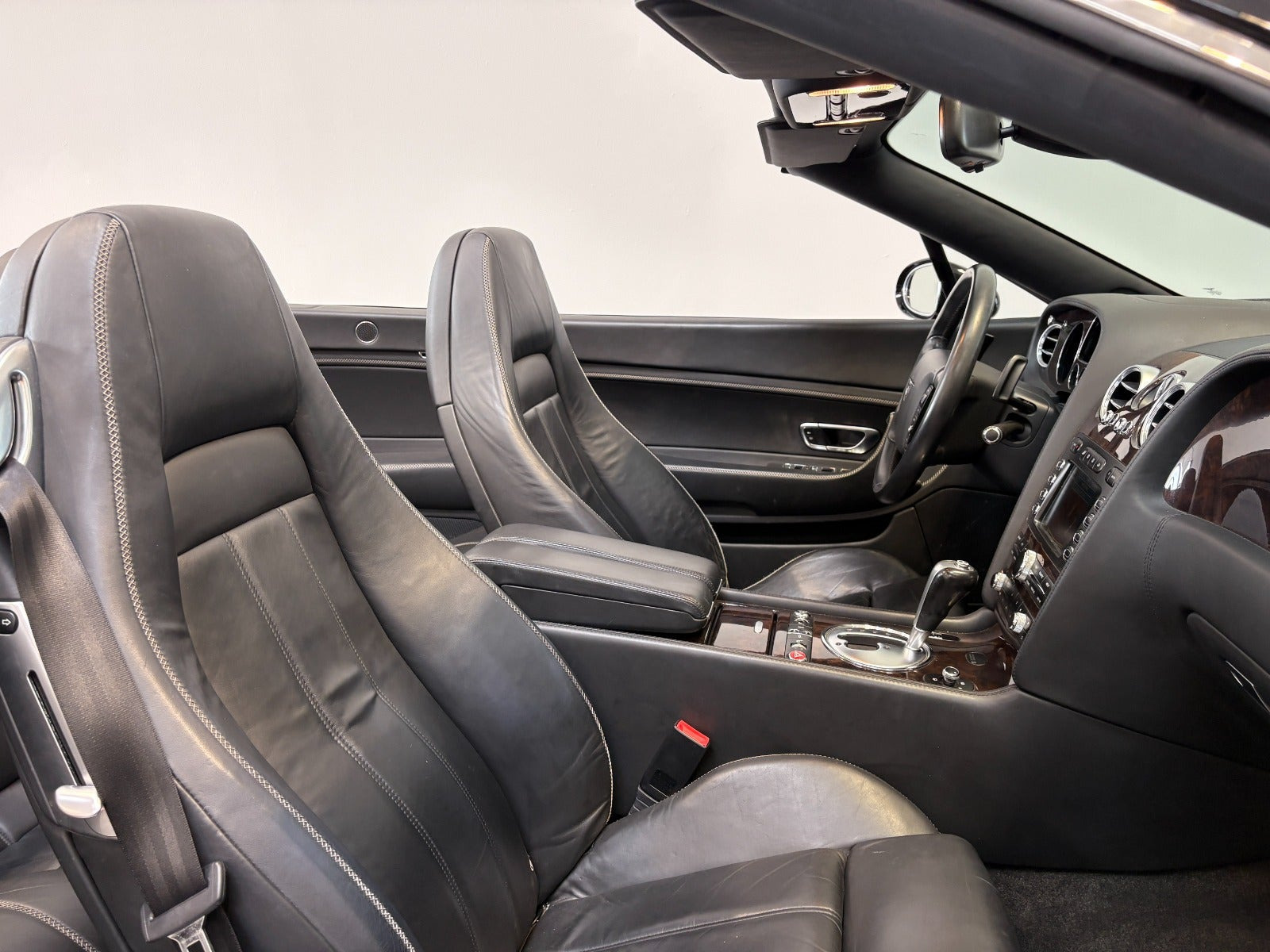 Sort Bentley Continental GTC fra 2007