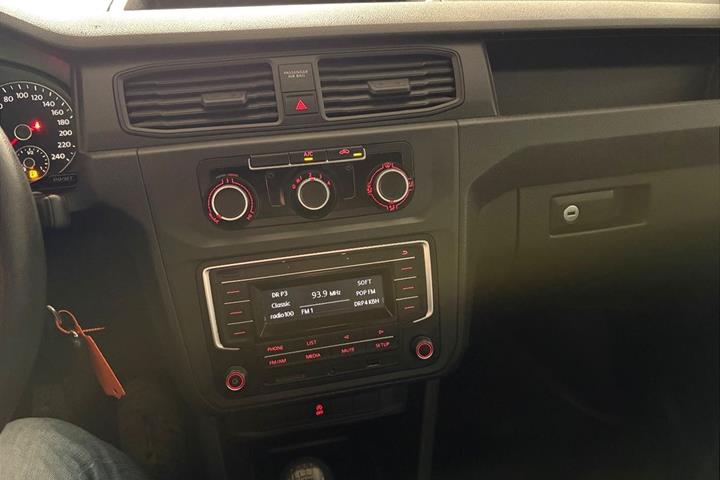 Hvid VW Caddy fra 2017