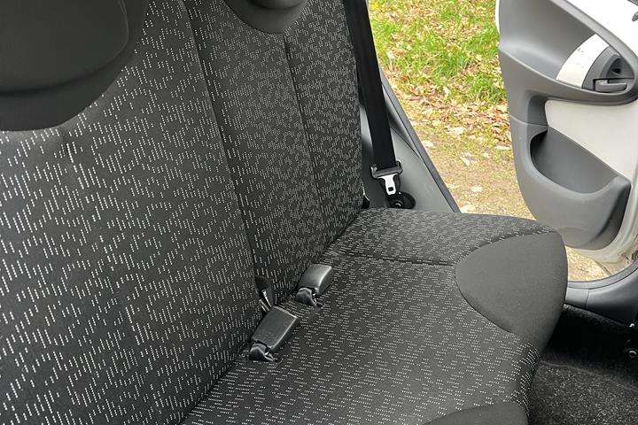 Hvid Peugeot 107 fra 2011