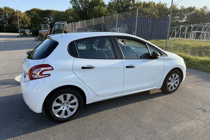 Hvid Peugeot 208 fra 2013